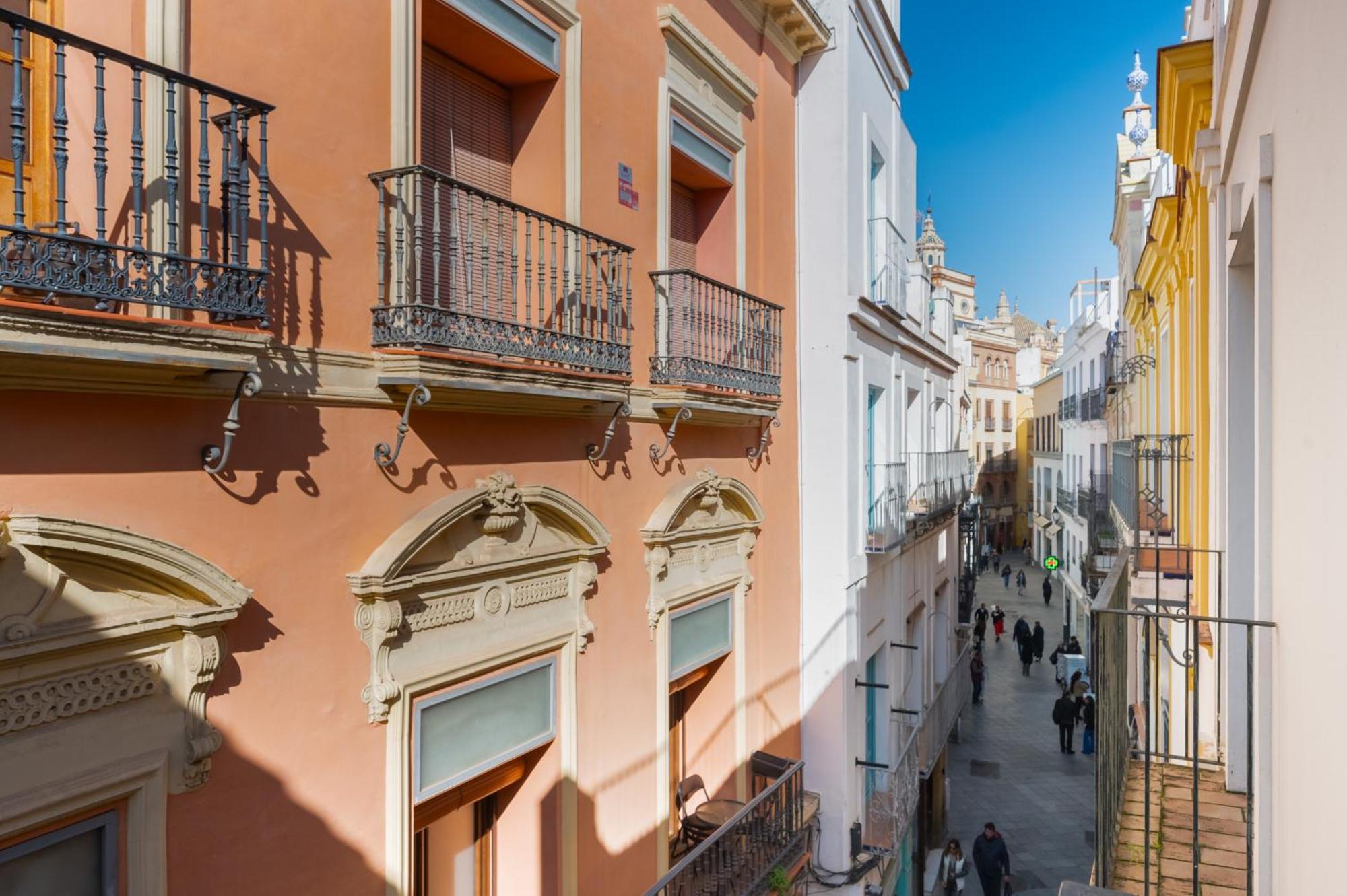 Panther Home Francos, Seville